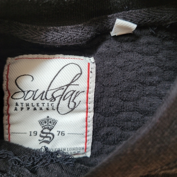 2 FOR $15** Kids Soulstar sweatshirt - Picture 3 of 4